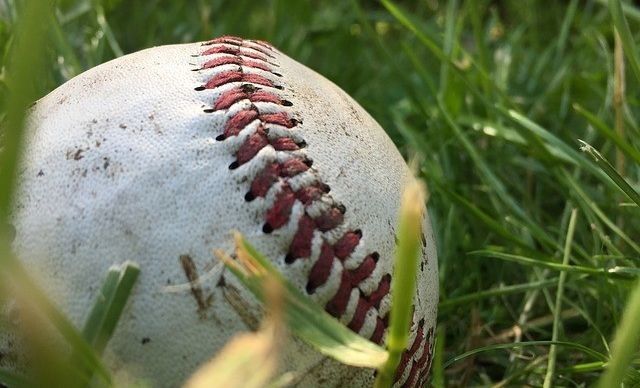 Csavart labda- MLB cikksorozat